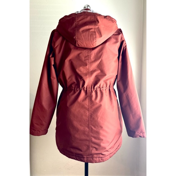 Orvis Pack-And-Go Insulated Jacket - Picture 7 of 12